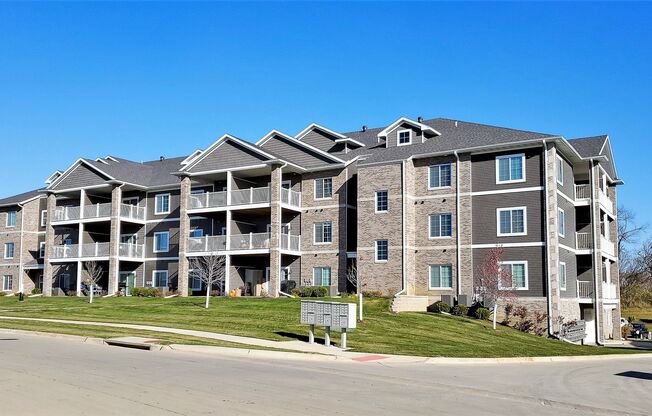 $1,800 | 2 Bedroom, 2 Bathroom CONDO | Pet Friendly* | FURNISHED | Available for January 31st, 2024 Move In!
