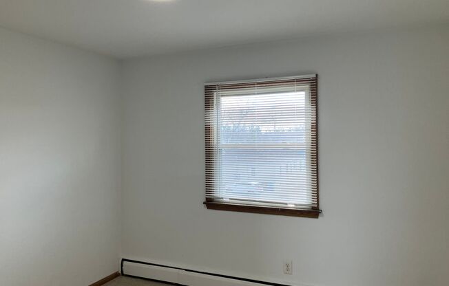 1 bed, 1 bath, 650 sqft, $999, Unit 1220-060