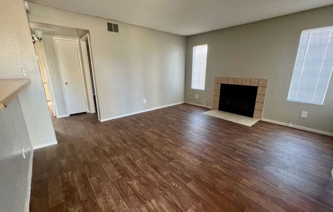 Renovated 2bedroom downstairs unit ready for immediate move-in.