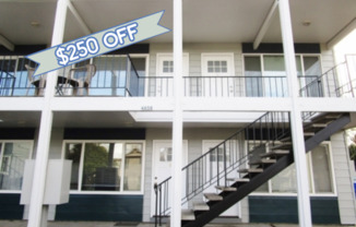 Top Floor Flat Near Reed College & Woodstock w/ $250 OFF!