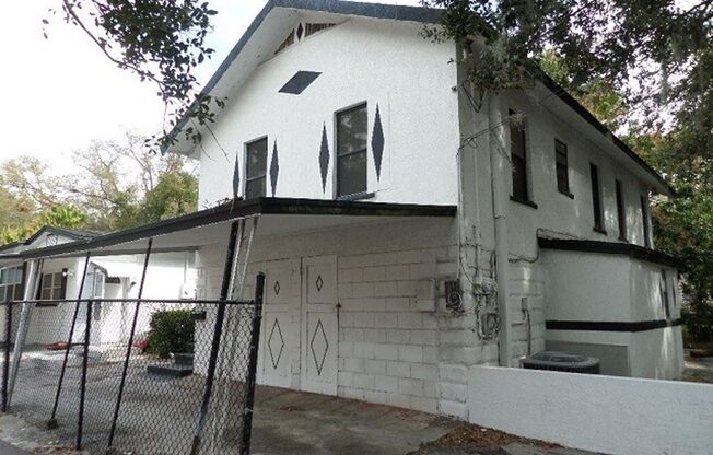 2242 23rd Ave S