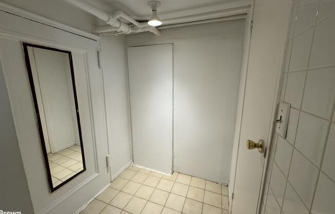 1 bed, 1 bath, $1,950, Unit G