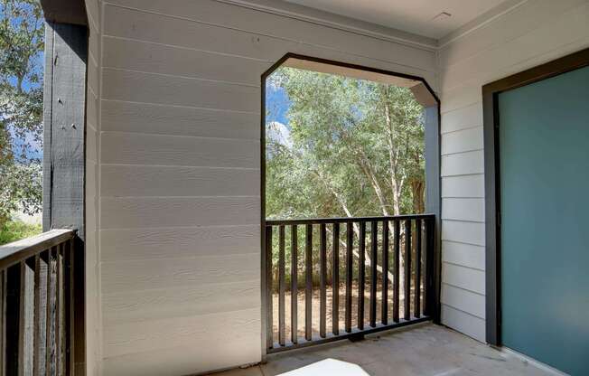 1 bed, 1 bath, 819 sqft, $1,139