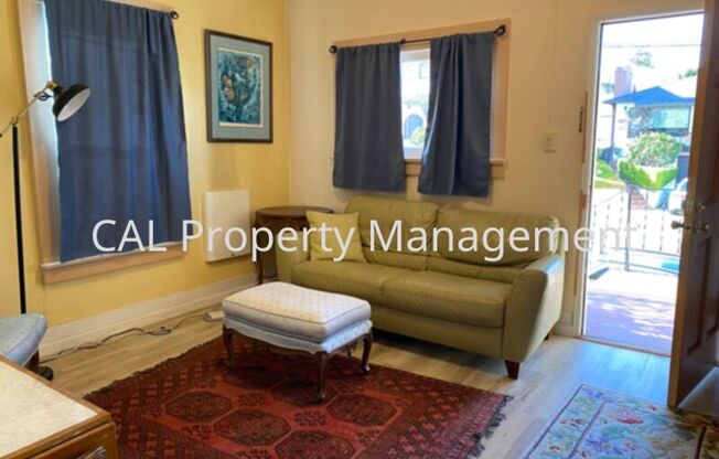 2 beds, 1 bath, $3,095, Unit Apt A