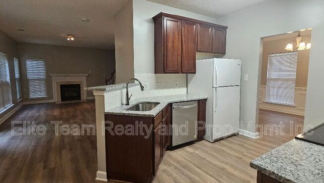 12217 WESTBURY GLN CT