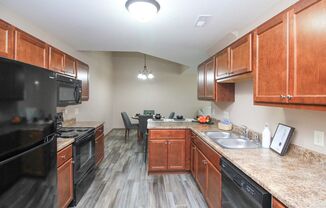 2 beds, 1.5 baths, 1,096 sqft, $1,450, Unit 4015-06