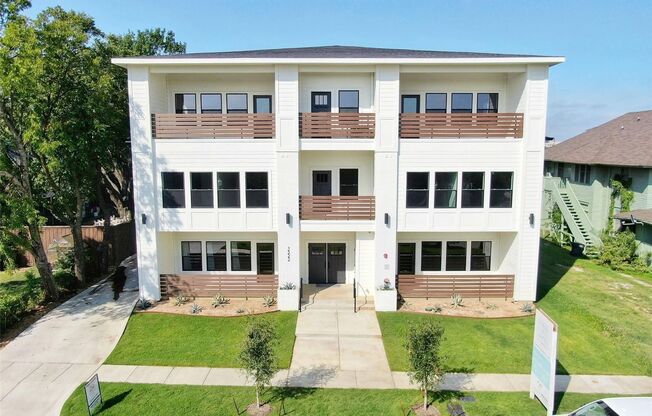 1 bed, 1 bath, 711 sqft, $1,575, Unit B-05_#202