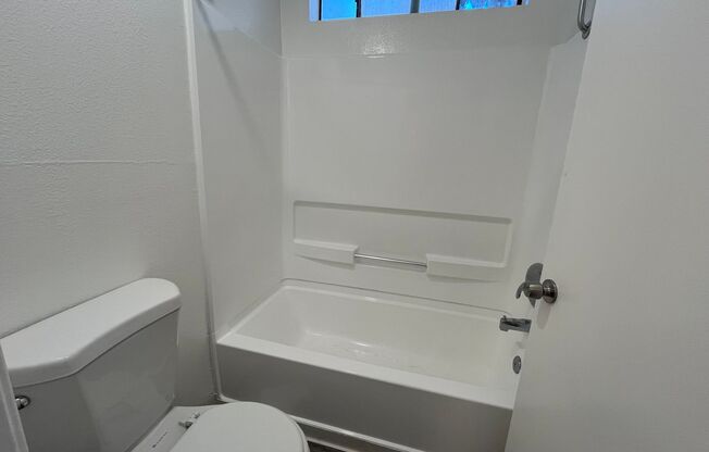 2 beds, 2 baths, 895 sqft, $1,998, Unit 316