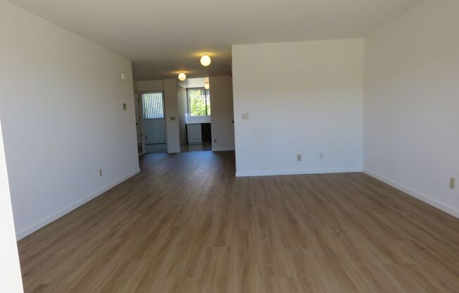 2 beds, 1 bath, $3,750, Unit 2035 #22