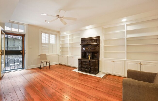 296 Marlborough St 1