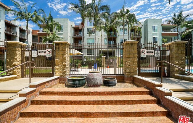 3 beds, 2 baths, 1,213 sqft, $3,600, Unit 209