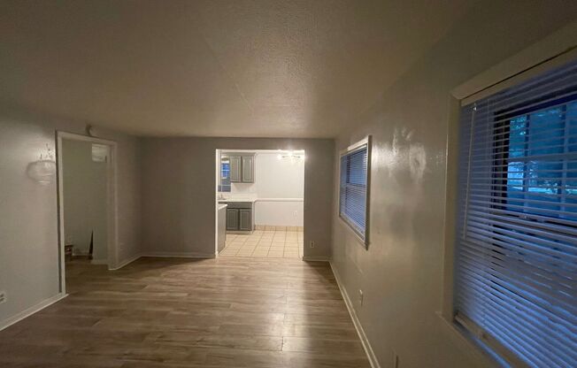 2 beds, 1 bath, $1,150