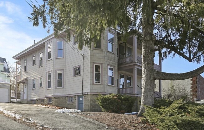 1296 MASSACHUSETTS AVE