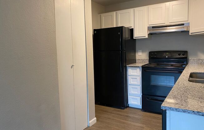 3 beds, 2 baths, 643 sqft, $1,950, Unit A203