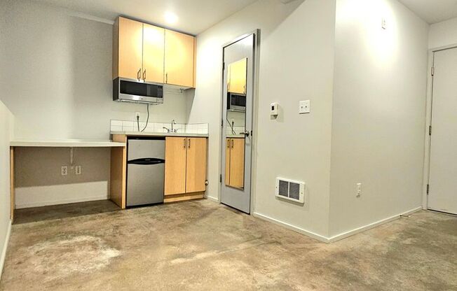 Studio, 1 bath, 134 sqft, $850