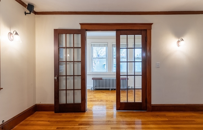 3 beds, 1 bath, 1,182 sqft, $2,800, Unit 1