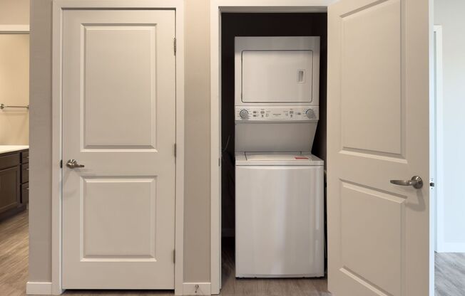 2 beds, 2 baths, 983 sqft, $1,800, Unit 3 - 106