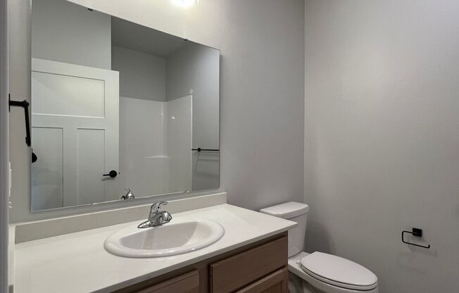 1 bed, 1 bath, 669 sqft, $1,465, Unit WR 305-219