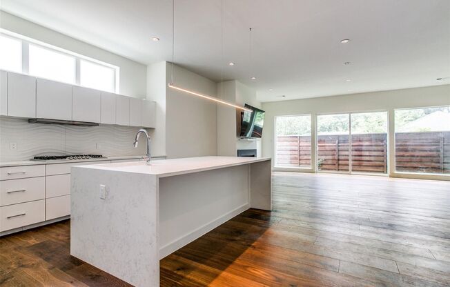 3583 DOROTHY AVE