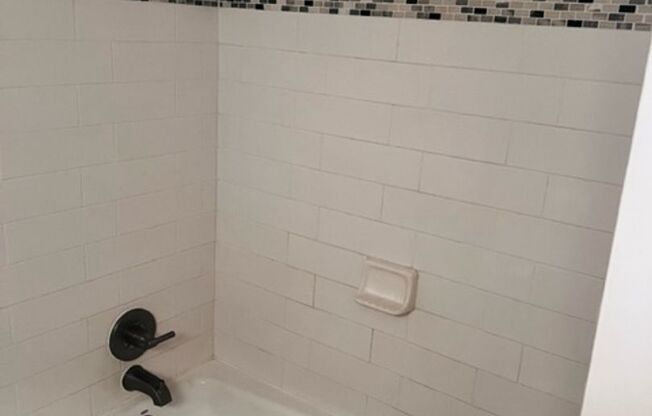 4 beds, 3 baths, $2,600