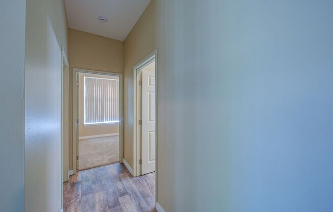 2 beds, 1 bath, 1,000 sqft, $1,900, Unit 244