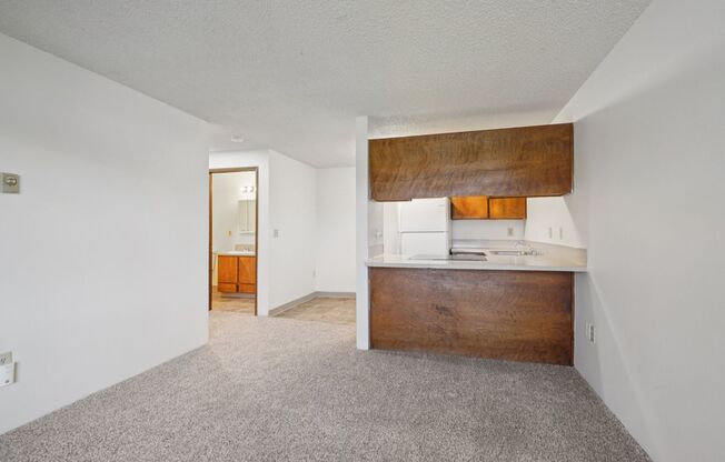 1 bed, 1 bath, 600 sqft, $1,225, Unit B41