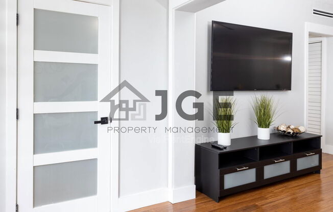 1 bed, 1 bath, 660 sqft, $1,800, Unit 103