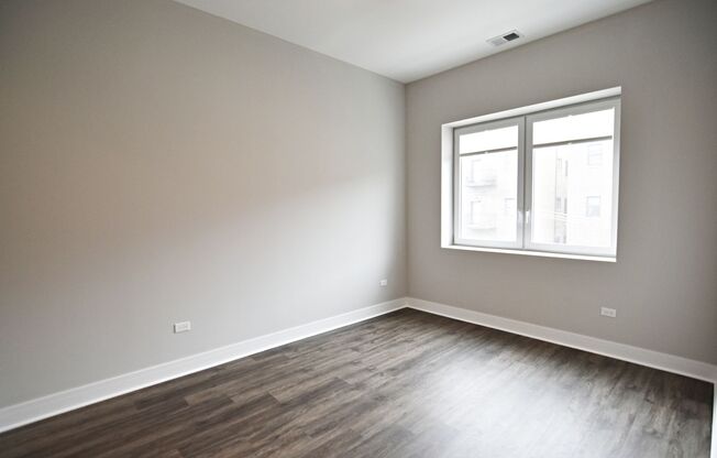 1 bed, 1 bath, 670 sqft, $2,750, Unit 927-206