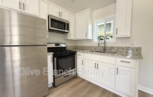 4125 1/2 S VAN NESS AVE