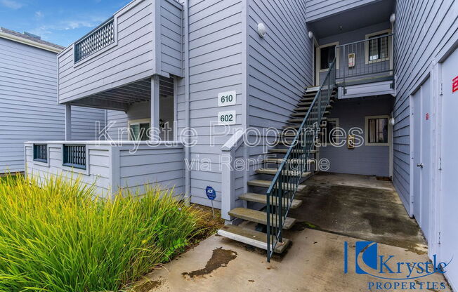 1201 Glen Cove Pkwy #1108