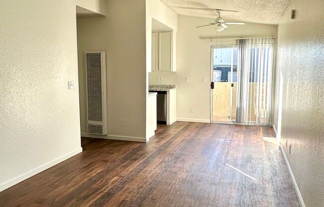 2 beds, 2 baths, 728 sqft, $2,875, Unit 23