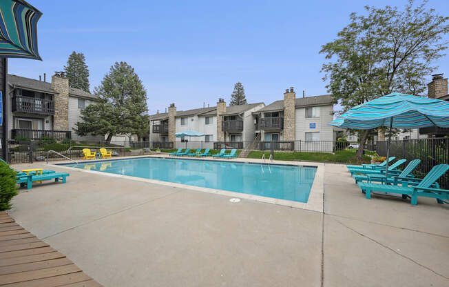 Reflections at Cherry Creek in Aurora, CO Pool