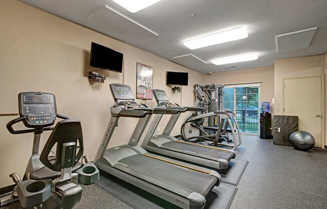 Swan Creek Fitness Center Apartments in Fitchburg, Wisconsin