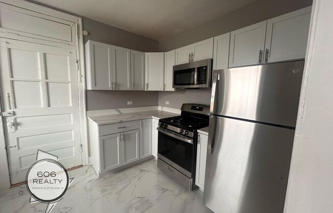 1 bed, 1 bath, $1,650, Unit 4664-3R