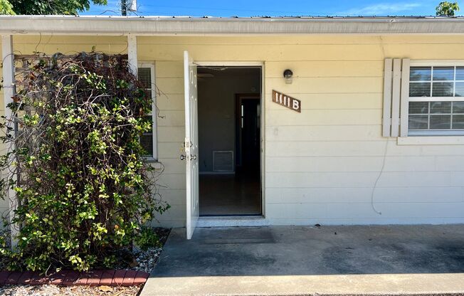 2 beds, 1 bath, 800 sqft, $1,650