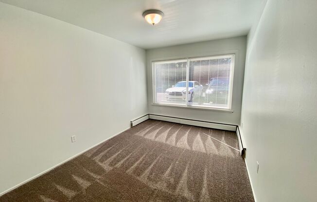 2 beds, 1 bath, 1,000 sqft, $1,295, Unit 112