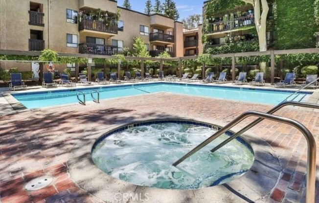 2 beds, 2 baths, 883 sqft, $2,595, Unit 333D