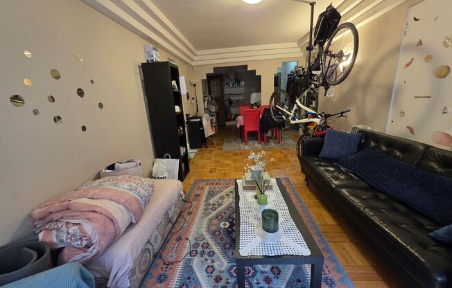 1 bed, 1 bath, $1,045, Unit 106