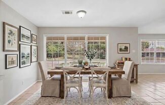 Move-in Ready Home in Southbelt/Ellington for Lease!