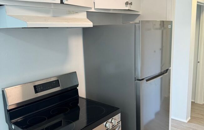 1 bed, 1 bath, $2,495, Unit 14