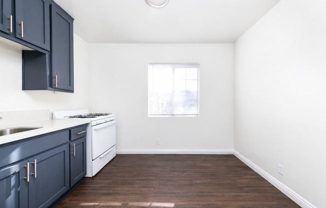 2831 Ellendale Place