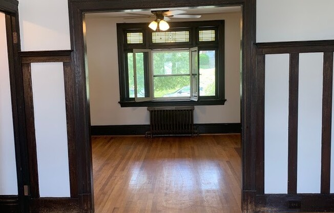 Great two story town home in the heart of Morningside!