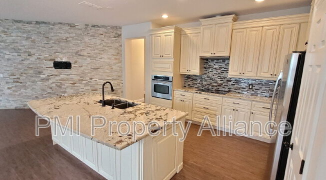 10114 STRATFORD POINTE AVE