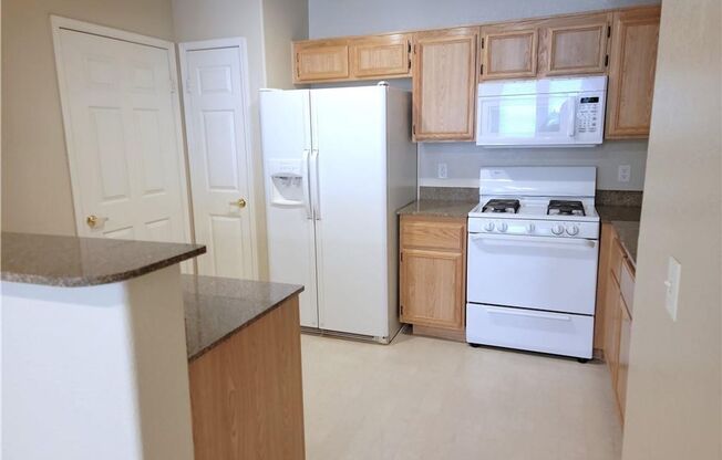 1 bed, 1 bath, $1,400, Unit Building 28