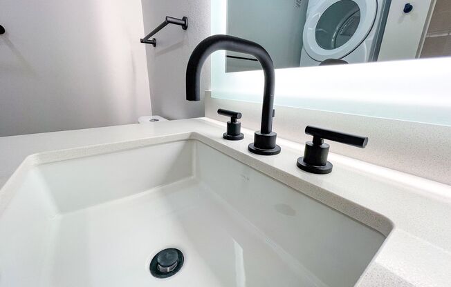 1 bed, 1 bath, 512 sqft, $2,895, Unit 207