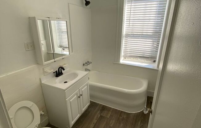Studio, 1 bath, 435 sqft, $1,825, Unit A04