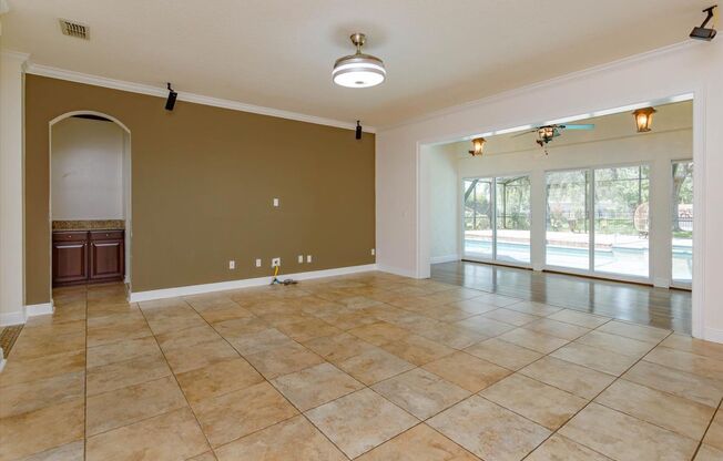 6/4 Pool Home Off Of Lake Speer In Windermere