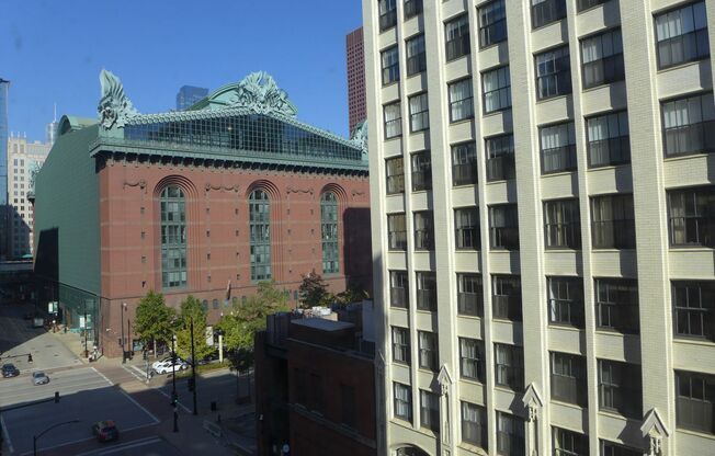 1 bed, 1 bath, 725 sqft, $2,050, Unit 06B
