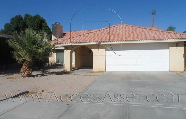 Great Single Story 3 Bed/2 Bath Home In Cathedral City!