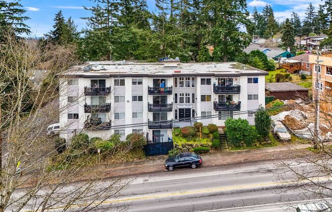 Arbor Heights | New Fully Renovated Apartments